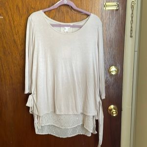LC Lauren Conrad  3quarter sleeve layered top! BNWT sheer sparkle bottom w tied